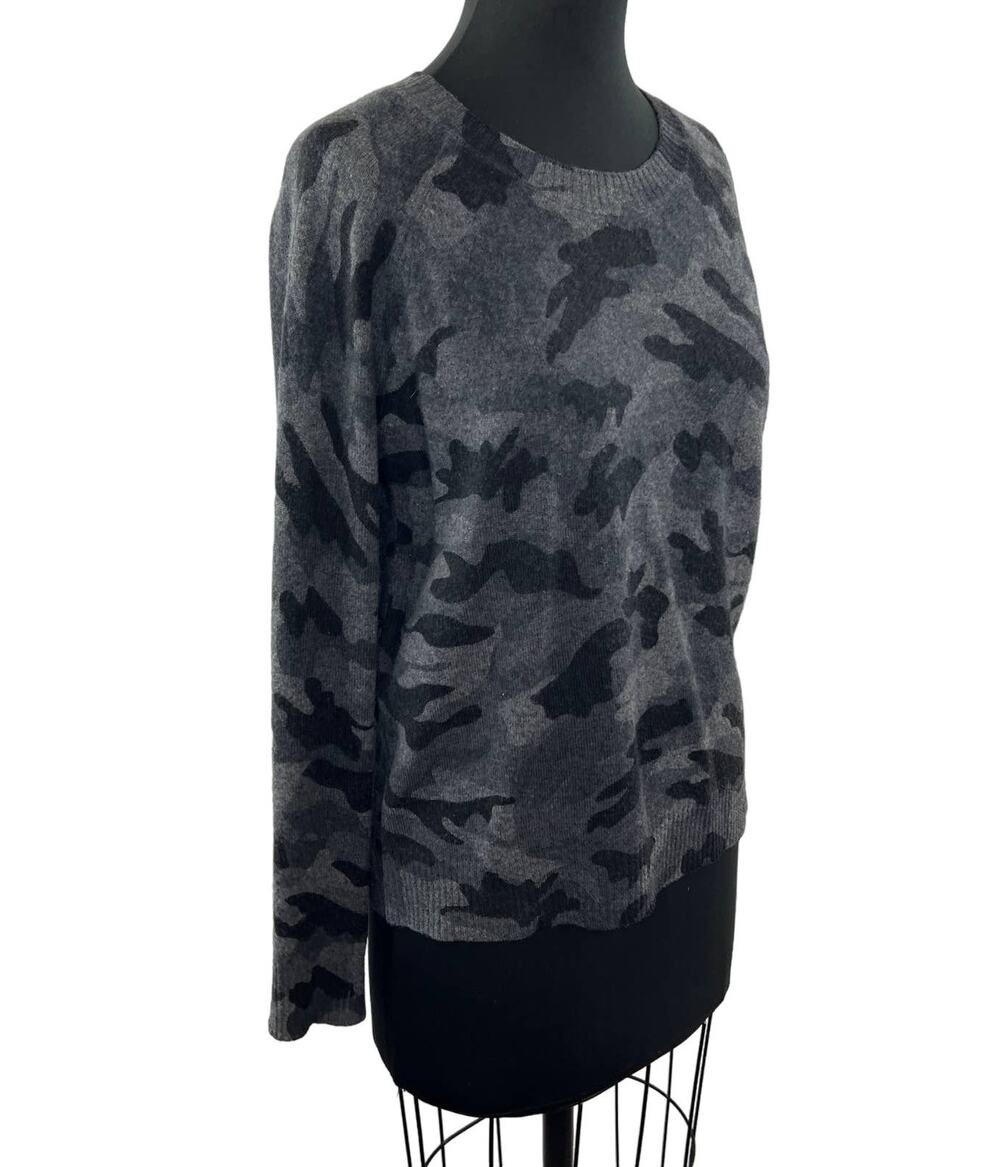 AQUA Gray Black Sweater Camouflage Cashmere Round Neck Long Sleeve Pullover